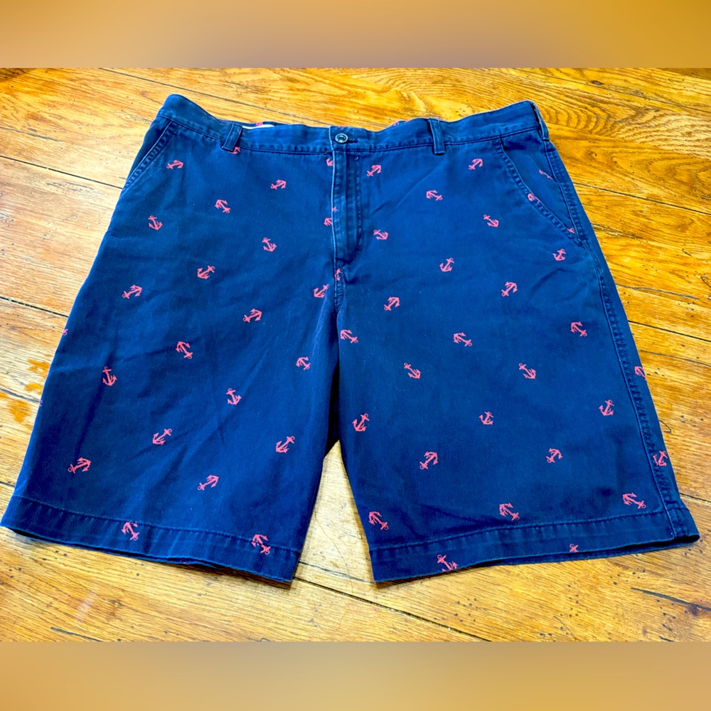 IZOD Saltwater Coastal Prep Navy Shorts w/ All over Print Red Anchors 40